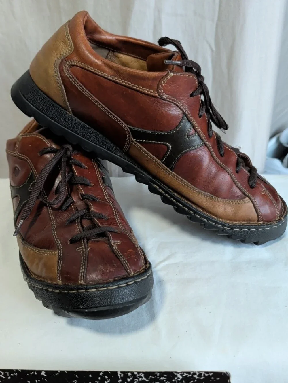 Born Men's Brown and Tan Tri Tone Leather Lace-Up Comfort Leisure Loafers